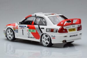 Mitsubishi Lancer Evo 4 T. Makinen / S. Harjanne Rally Catalunya 1997 Otto 1:18 OT409 Derva - nuotrauka 5 iš 6