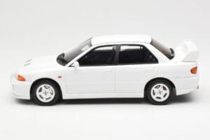 Mitsubishi Lancer Evo III Scotia Baltas Otto 1:18 OT1065 Derva - nuotrauka 3 iš 6