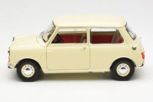 Morris Mini Minor Baltas Kyosho 1:18 08964W Metalas - nuotrauka 4 iš 8