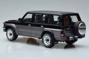 Nissan Patrol GR Y60 Pilkas Otto 1:18 OT993 Derva - nuotrauka 5 iš 6