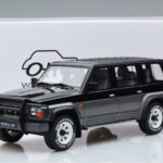 Nissan Patrol GR Y60 Pilkas Otto 1:18 - image 6 of 6