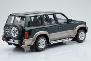 Nissan Patrol GR Y61 Žalias Otto 1:18 OT433 Derva - nuotrauka 2 iš 5