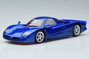 Nissan R390 GT1 Road Car GT Spirit 1:18 GT403 Derva