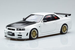 Nissan Skyline GT-R R34 Nismo Z-Tune Baltas MotorHelix 1:18