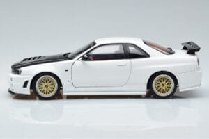Nissan Skyline GT-R R34 Nismo Z-Tune Baltas MotorHelix 1:18 M83407 Metalas - nuotrauka 5 iš 11