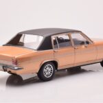 Opel Diplomat B Smėlio Metalinis MCG 1:18 - image 2 of 6