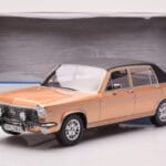 Opel Diplomat B Smėlio Metalinis MCG 1:18 - image 6 of 6