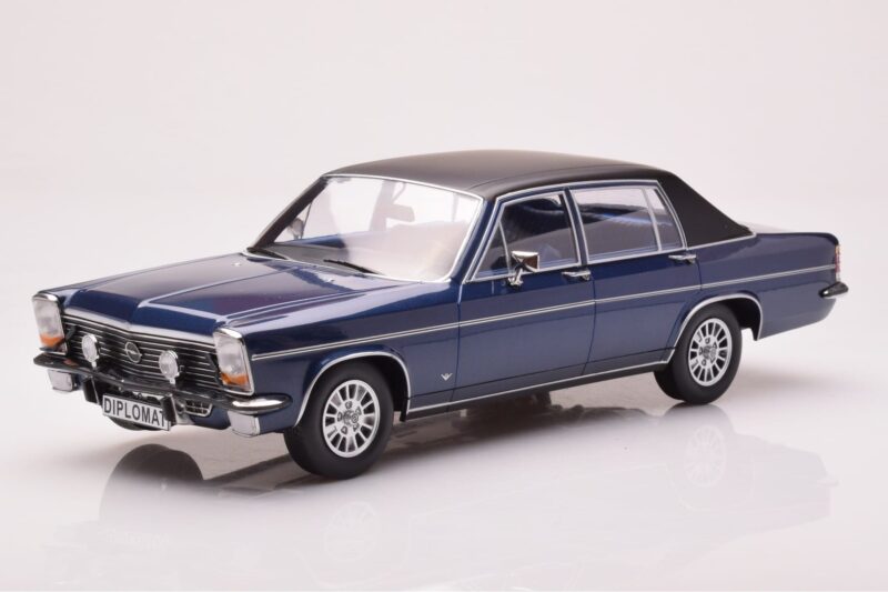 Opel Diplomat B Tamsiai Mėlynas Metalinis MCG 1:18 MCG18336 Metalas