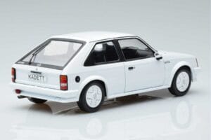 Opel Kadett D GTE Baltas MCG 1:18 MCG18268 Metalas - nuotrauka 2 iš 6
