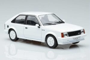 Opel Kadett D GTE Baltas MCG 1:18 MCG18268 Metalas - nuotrauka 4 iš 6