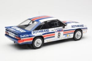 Opel Manta 400 Rothmans #8 J. McRae / I. Grindrod Lombard RAC Rally 1983 IXO 1:18 18RMC038A Metalas - nuotrauka 2 iš 6