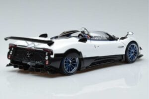 Pagani Zonda HP Barchetta Carbon Fiber Baltas LCD 1:18 LCD18009-WH Metalas - nuotrauka 3 iš 9