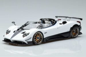 Pagani Zonda HP Barchetta Carbon Fiber Baltas LCD 1:18 LCD18009 WH Metalas