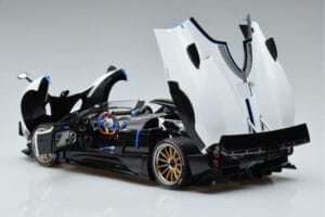 Pagani Zonda HP Barchetta Carbon Fiber Baltas LCD 1:18 LCD18009-WH Metalas - nuotrauka 7 iš 9