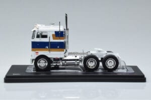 Peterbilt 352 H Baltas IXO 1:43 TR078 Metalas - nuotrauka 3 iš 6