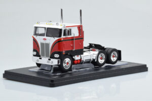 Peterbilt 352 Pacemaker Raudonas Baltas IXO 1:43