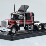 Peterbilt 359 Juodas Raudonas IXO 1:43