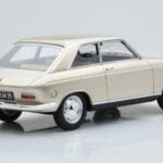 Peugeot 204 Coupe Smėlio Otto 1:18 - image 2 of 6
