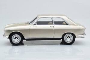 Peugeot 204 Coupe Smėlio Otto 1:18 OT1024 Derva - nuotrauka 3 iš 6