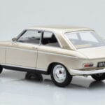 Peugeot 204 Coupe Smėlio Otto 1:18 - image 5 of 6