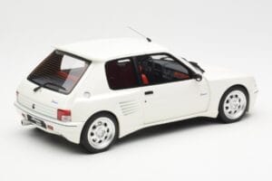 Peugeot 205 Dimma Baltas Otto 1:18 OT681 Derva - nuotrauka 2 iš 6