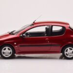 Peugeot 206 S16 Raudonas Otto 1:18 - image 3 of 6