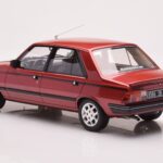 Peugeot 305 GTX Raudonas Plaisir Otto 1:18 - image 5 of 6