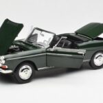 Peugeot 404 Kabrioletas Antique Green Riboto Leidimo Norev 1:18 - image 2 of 8