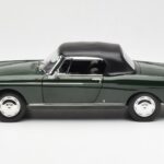 Peugeot 404 Kabrioletas Antique Green Riboto Leidimo Norev 1:18 - image 4 of 8