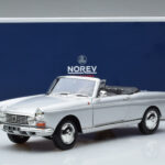 Peugeot 404 Kabrioletas Sidabrinis Norev 1:18 - image 8 of 8