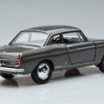 Peugeot 404 Coupe Graphite Pilkas Norev 1:18 - image 3 of 7