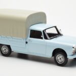 Peugeot 404 Pickup Bache Pastelinė Mėlyna Otto 1:18 - image 4 of 6