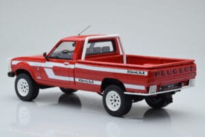 Peugeot 504 Dangel Pickup Raudonas Otto 1:18 OT436 Derva - nuotrauka 5 iš 6