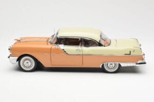 Pontiac Star Chief Hardtop Raudonas Baltas Sun Star 1:18 5043 Metalas - nuotrauka 4 iš 8