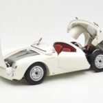 Porsche 550 Spyder 70 Metu Leidimas Baltas Schuco 1:18 - image 2 of 8