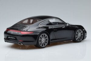 Porsche 911 991 Carrera 4 Black Edition GT Spirit 1:18 GT114 Derva - nuotrauka 2 iš 6