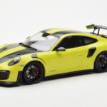 Porsche 911 991.2 GT2 RS Šviesiai Žalias Su Juodais Magnio Ratais Minichamps 1:18