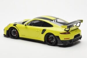 Porsche 911 991.2 GT2 RS Šviesiai Žalias Su Juodais Magnio Ratais Minichamps 1:18 155068300 Metalas - nuotrauka 5 iš 6