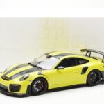 Porsche 911 991.2 GT2 RS Šviesiai Žalias Su Juodais Magnio Ratais Minichamps 1:18 - image 6 of 6