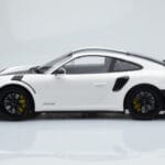 Porsche 911 GT2 RS 991.2 Weissach Package Baltas Juodi Magnio Ratai Minichamps 1:18 - image 3 of 6