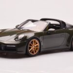 Porsche 911 992 Targa 4S Alyvuogių Žalia GT Spirit 1:18