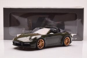 Porsche 911 992 Targa 4S Alyvuogių Žalia GT Spirit 1:18 GT438 Derva - nuotrauka 6 iš 6