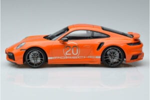 Porsche 911 992 Turbo S China 20th Anniversary Oranžinis Minichamps 1:18 155069171 Metalas - nuotrauka 3 iš 6