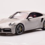 Porsche 911 992 Turbo S Crayon Pilkas GT Spirit 1:18