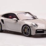 Porsche 911 992 Turbo S Crayon Pilkas GT Spirit 1:18 - image 4 of 6
