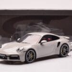 Porsche 911 992 Turbo S Crayon Pilkas GT Spirit 1:18 - image 6 of 6