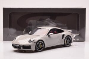 Porsche 911 992 Turbo S Crayon Pilkas GT Spirit 1:18 GT431 Derva - nuotrauka 6 iš 6