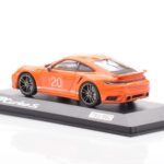 Porsche 911 992 Turbo S Gulf Oranžinis Minichamps 1:43 - image 3 of 4