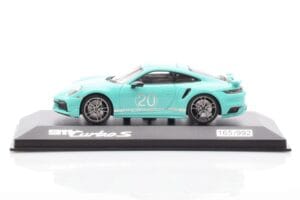 Porsche 911 992 Turbo S Mint Žalias Minichamps 1:43