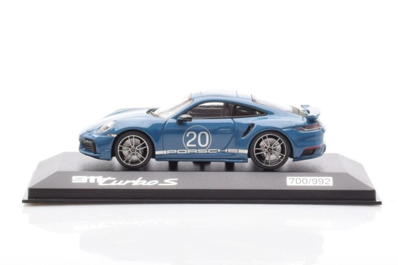 Porsche 911 992 Turbo S Oslo Mėlynas Minichamps 1:43